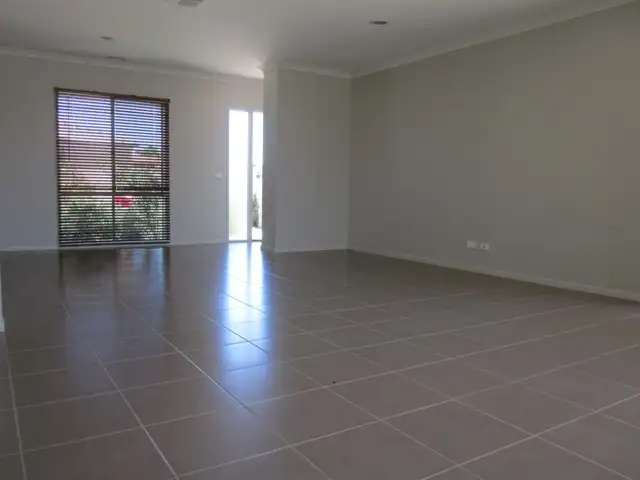 Fourth view of Homely townhouse listing, 3/19 Thorneycroft Avenue, Wodonga VIC 3690