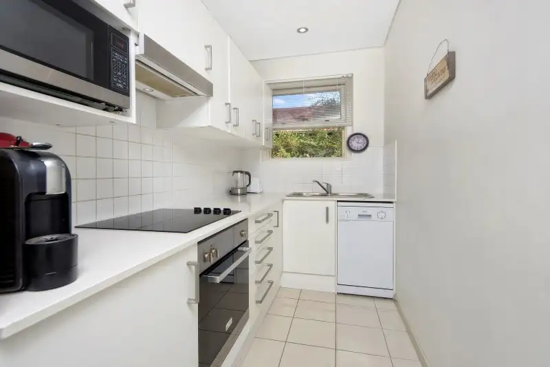 Main view of Homely unit listing, 5/46 Seaview Street, Cronulla NSW 2230