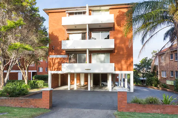 Third view of Homely apartment listing, 5/42 Seaview Street, Cronulla NSW 2230