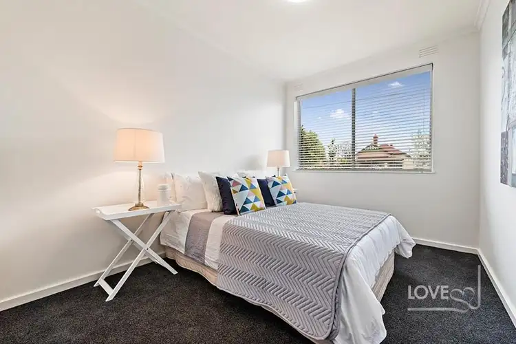 Third view of Homely apartment listing, 2/21 Martin Street, Thornbury VIC 3071