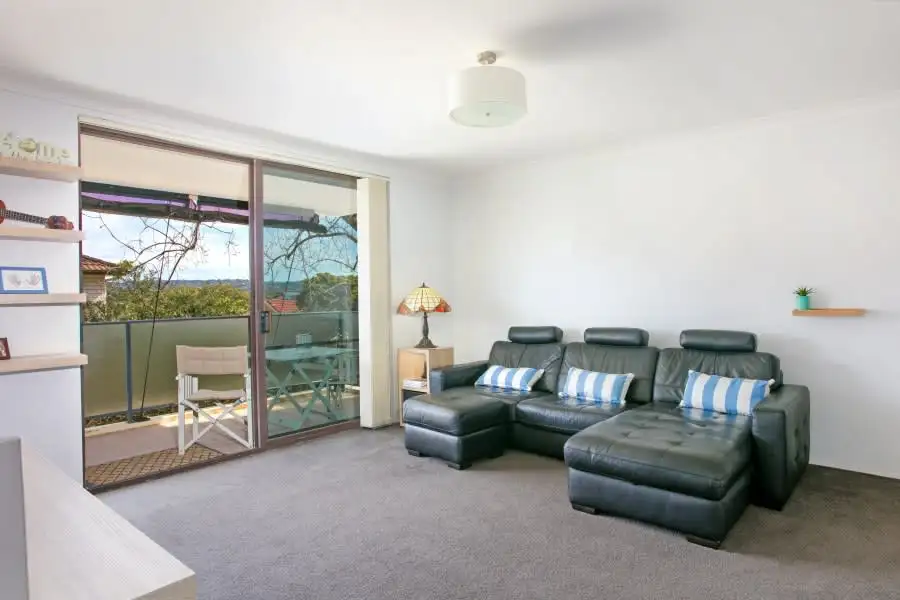Main view of Homely unit listing, 3/10 Ronald Avenue, Freshwater NSW 2096