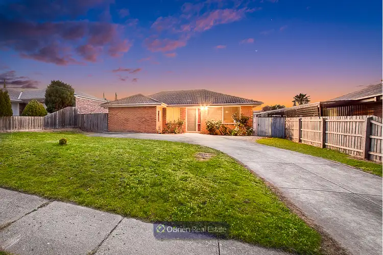 13 Heather Court, Hampton Park VIC 3976