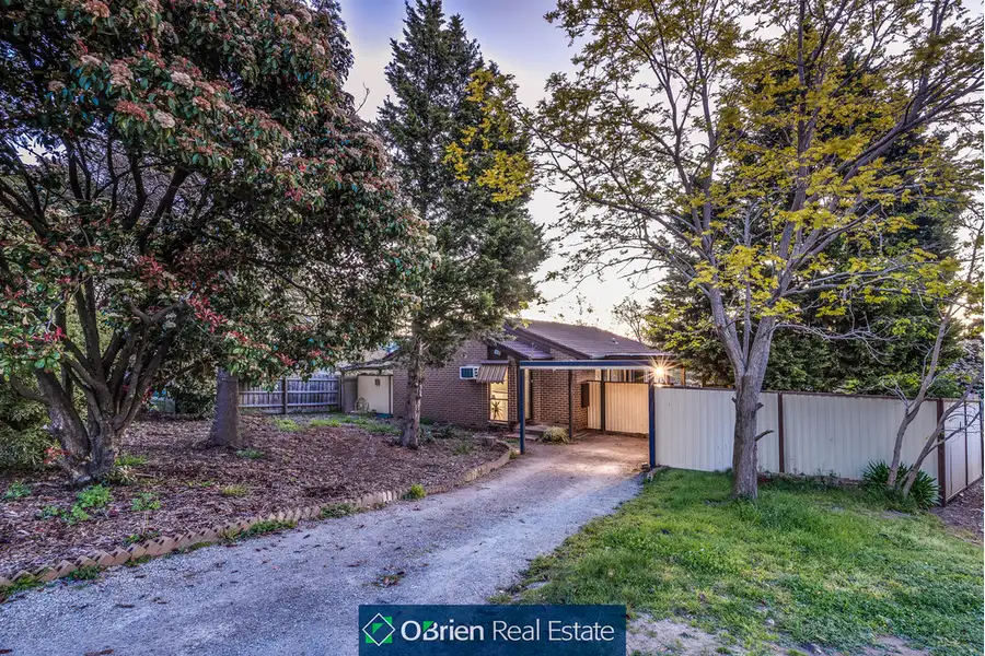 Main view of Homely house listing, 8 Sutherland Court, Endeavour Hills VIC 3802