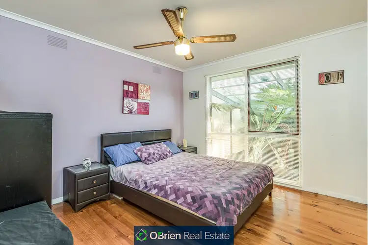 Fifth view of Homely house listing, 8 Sutherland Court, Endeavour Hills VIC 3802