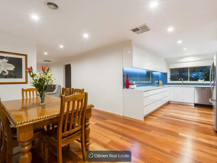 Fourth view of Homely house listing, 4 Kuranda Crescent, Berwick VIC 3806