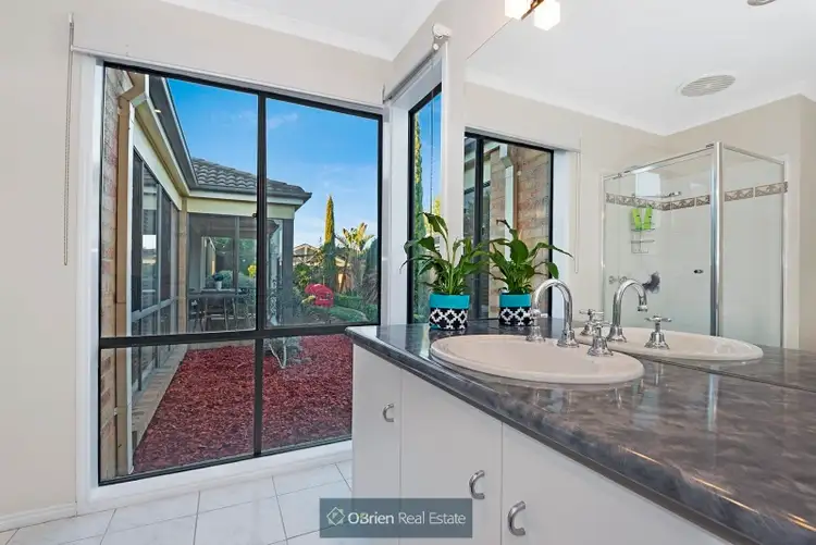 Fifth view of Homely house listing, 6 Avendon Court, Narre Warren South VIC 3805