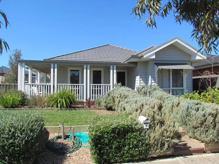 8 Ravenswood Avenue, Eynesbury VIC 3338