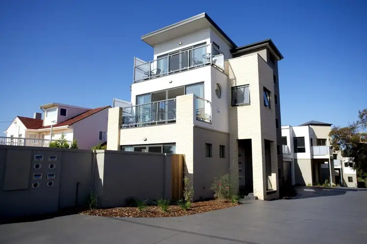 1/43 Nepean Highway, Seaford VIC 3198