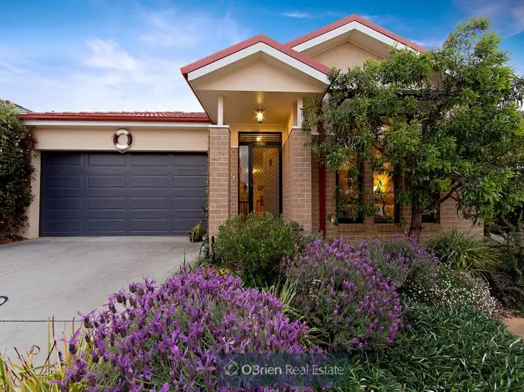 27 Banjo Circuit, Bonbeach VIC 3196