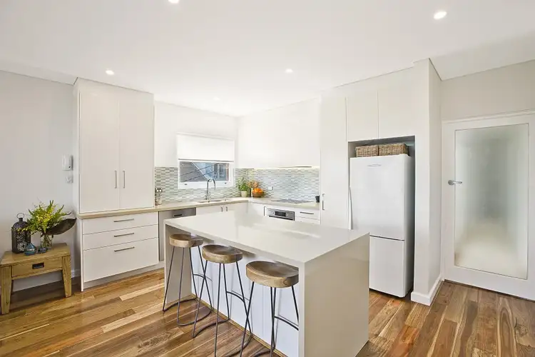 Third view of Homely apartment listing, 4/2 Eastbourne Avenue, Clovelly NSW 2031
