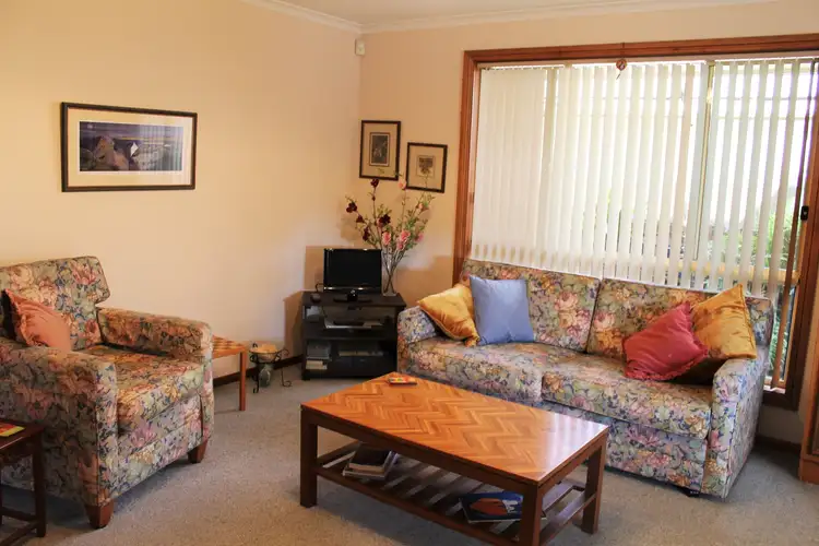 Third view of Homely house listing, 5 Winfield Court, Mount Gambier SA 5290