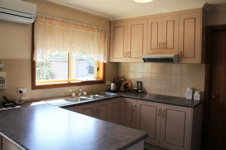 Fifth view of Homely house listing, 5 Winfield Court, Mount Gambier SA 5290