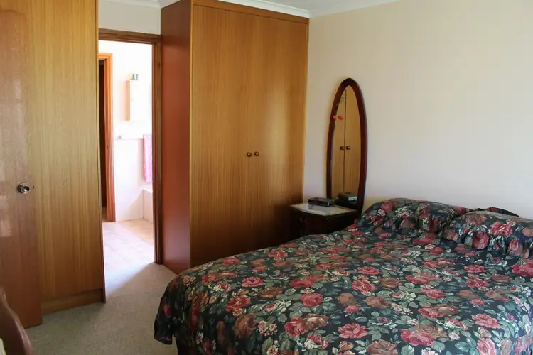 Sixth view of Homely house listing, 5 Winfield Court, Mount Gambier SA 5290