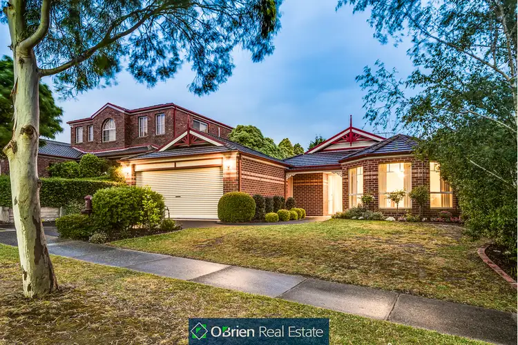 27 Allardice Parade, Berwick VIC 3806