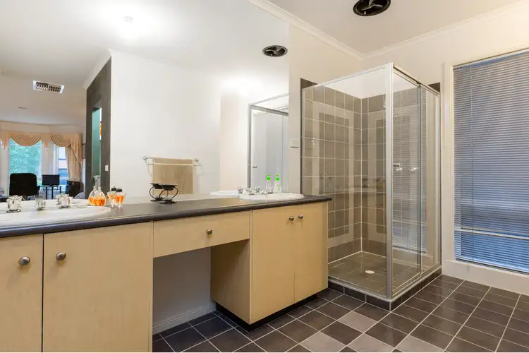 Fifth view of Homely house listing, 6 Mccubbin Way, Berwick VIC 3806
