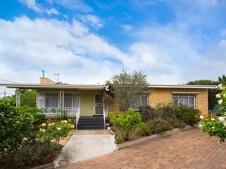 8A Adams Street, Castlemaine VIC 3450