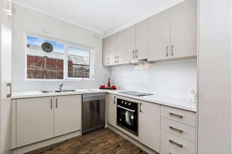 2/7 Sydney Street, Footscray VIC 3011