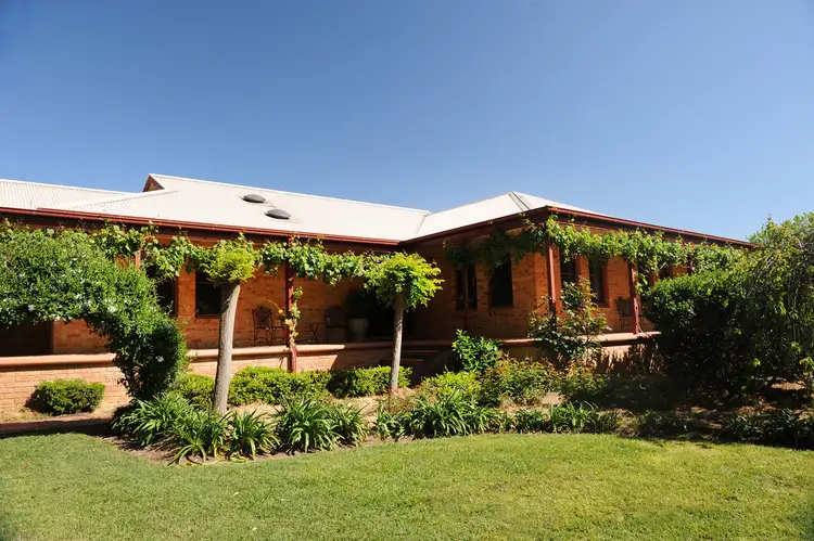 182 Robertson Street, Mudgee NSW 2850
