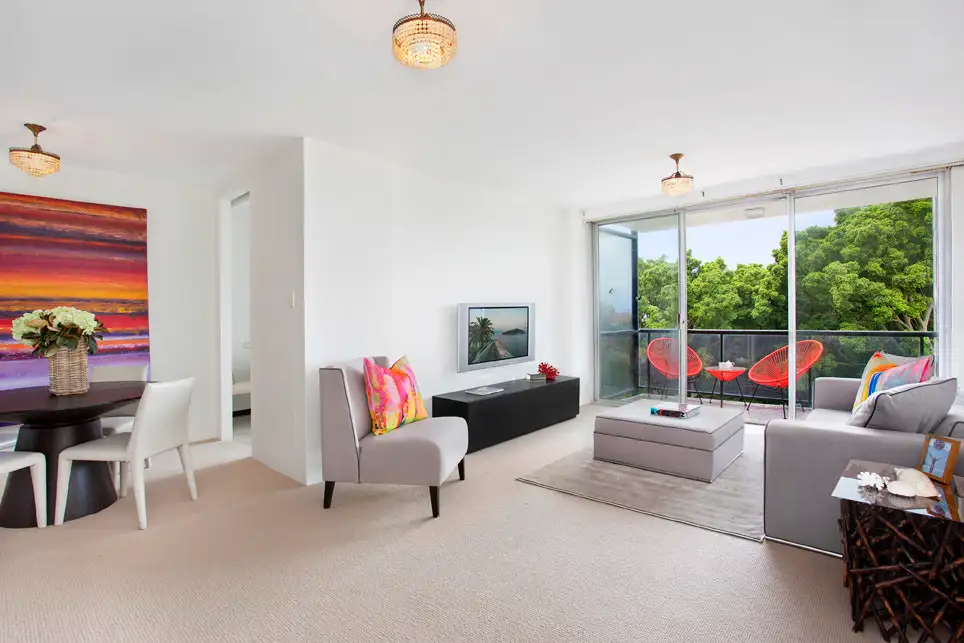 Main view of Homely unit listing, 10/6-8 Ocean Street, Bondi NSW 2026