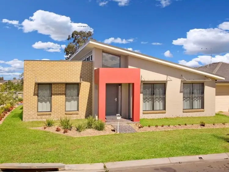 22 Wiseman Circuit, Ropes Crossing NSW 2760