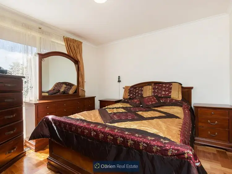 Fourth view of Homely house listing, 8 Cavendish Court, Endeavour Hills VIC 3802