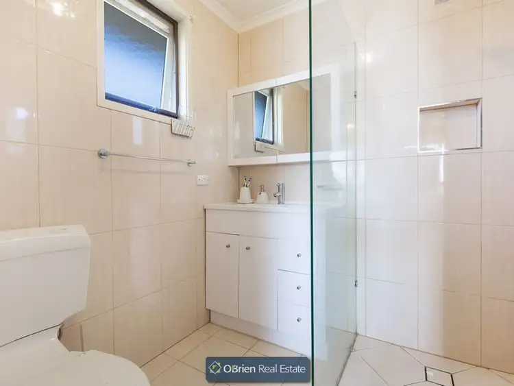Sixth view of Homely house listing, 8 Cavendish Court, Endeavour Hills VIC 3802