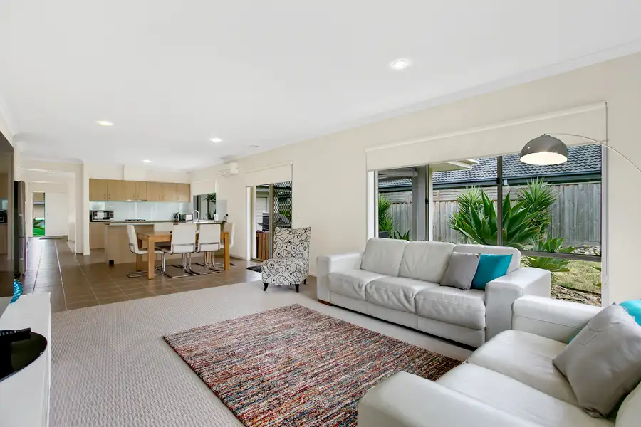 Main view of Homely house listing, 124 Sandhurst Boulevard, Sandhurst VIC 3977