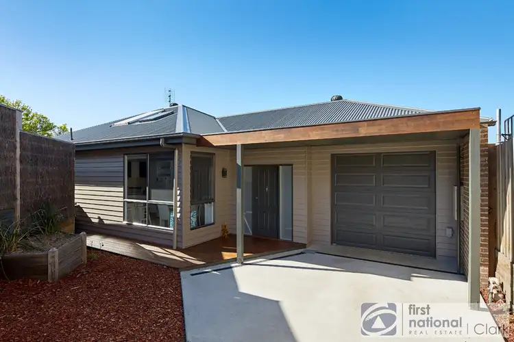 2/20 Windsor Avenue, Warragul VIC 3820