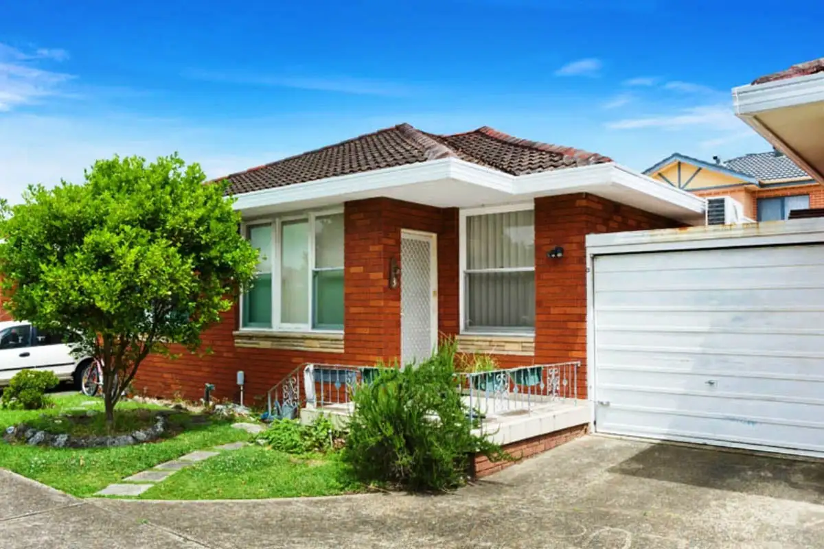 Main view of Homely villa listing, 3/12 George Street, Eastlakes NSW 2018