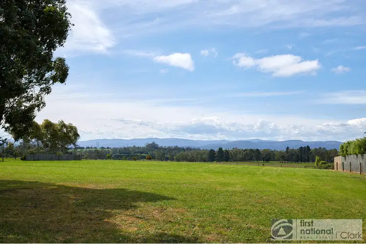37 Fairway Drive, Drouin VIC 3818