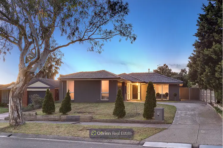 12 Sharpe Court, Berwick VIC 3806