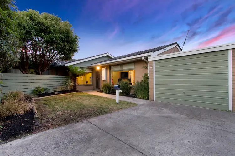 21 Bardoel Court, Chelsea VIC 3196
