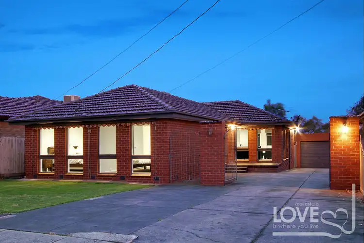 30 Lockton Avenue, Reservoir VIC 3073