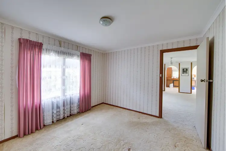 Fifth view of Homely house listing, 1 Edwina Drive, Morphett Vale SA 5162