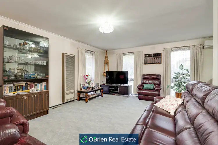 Third view of Homely house listing, 2 Taylor Court, Endeavour Hills VIC 3802