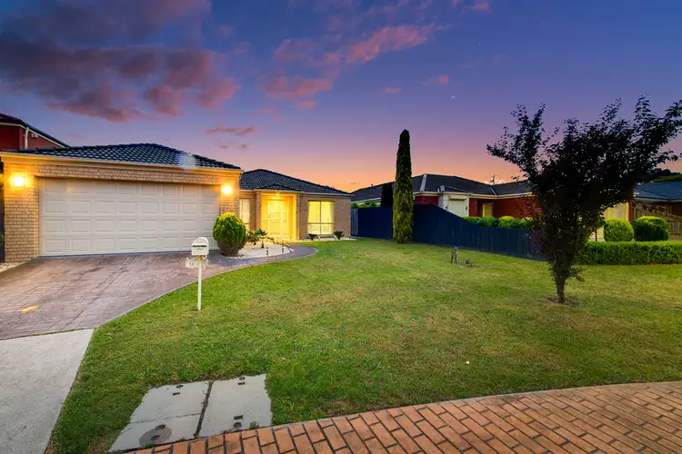 15 Oliver Court, Narre Warren South VIC 3805