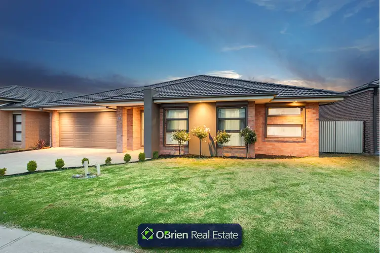 Fourth view of Homely house listing, 5 Chantenay Parade, Cranbourne North VIC 3977