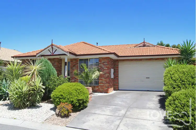 1 Bean Court, Mill Park VIC 3082