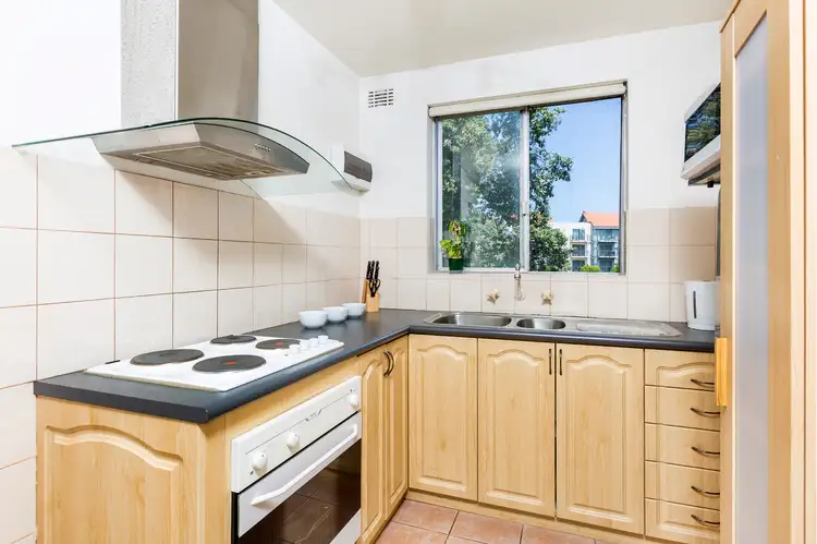 Seventh view of Homely unit listing, 18/4 Comer Street, Como WA 6152