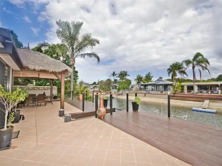 6 Monte Vista Court, Broadbeach Waters QLD 4218