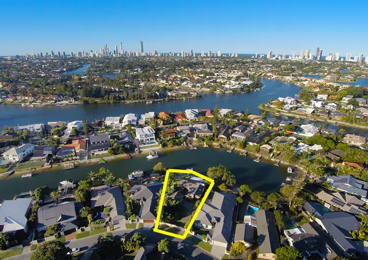 7 Nootka Street, Broadbeach Waters QLD 4218