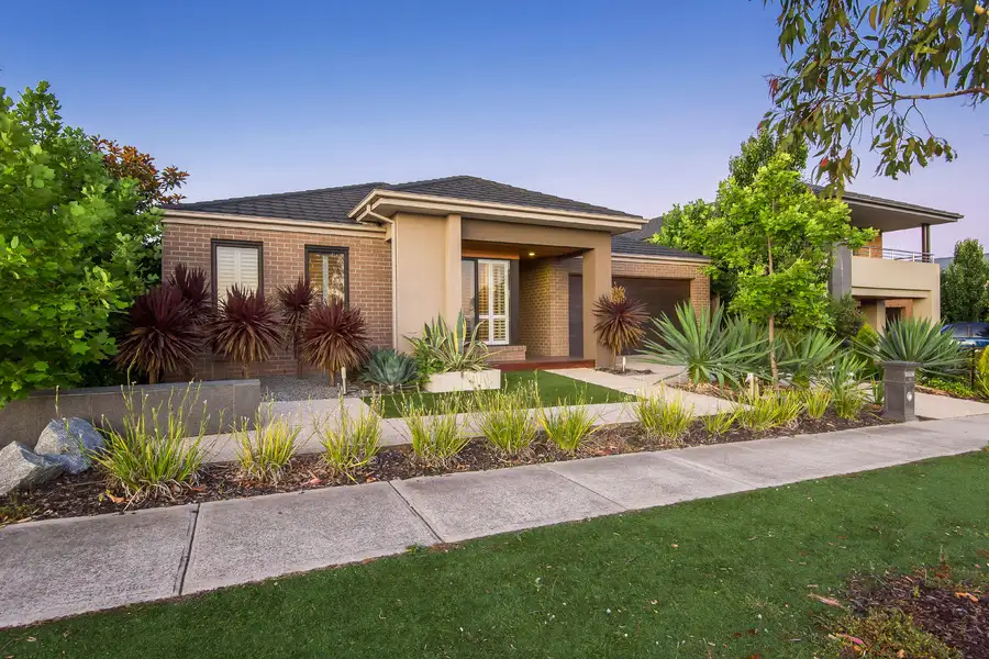 Main view of Homely house listing, 16 Mountainview Boulevard, Cranbourne North VIC 3977