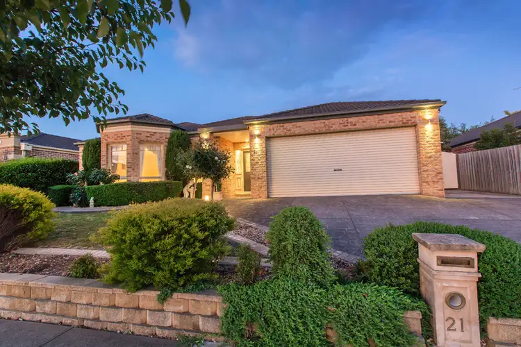 Main view of Homely house listing, 21 Lorikeet Drive, Berwick VIC 3806