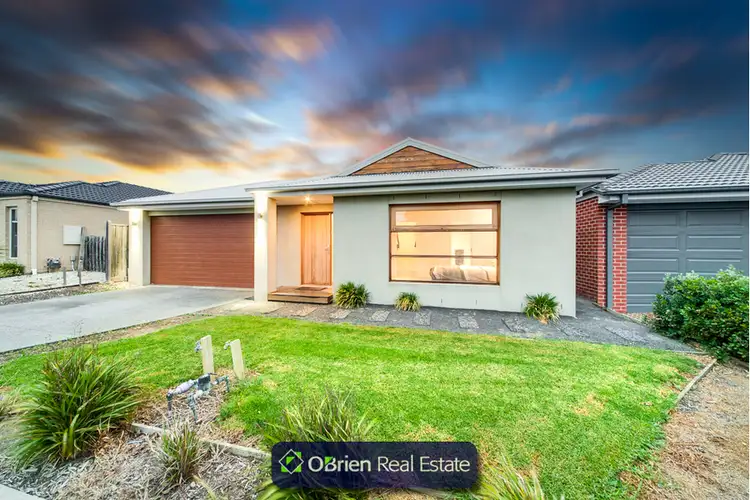 4 Elysian Place, Cranbourne West VIC 3977