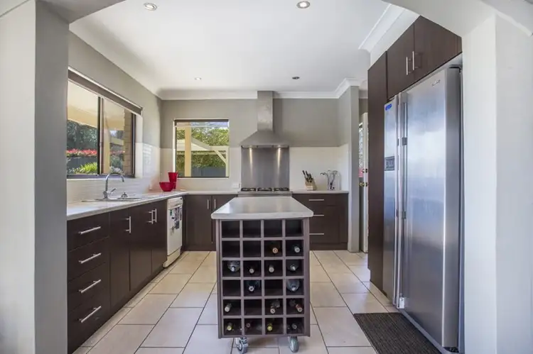 8 Price Parkway, Milton NSW 2538