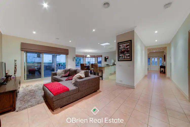 Sixth view of Homely house listing, 27-28 Rockman Court, Narre Warren North VIC 3804