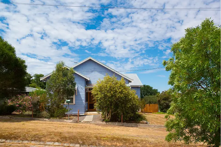 Second view of Homely house listing, 6 Hunter Street, Castlemaine VIC 3450