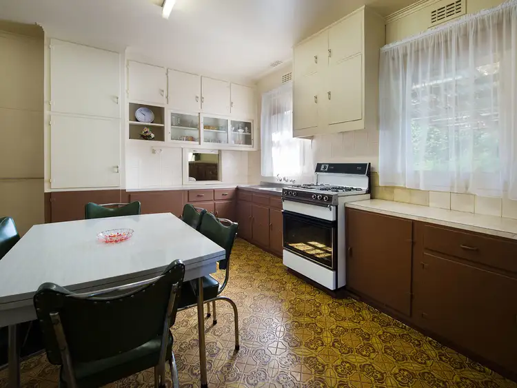 Fifth view of Homely house listing, 9 Douglas Crescent, Castlemaine VIC 3450