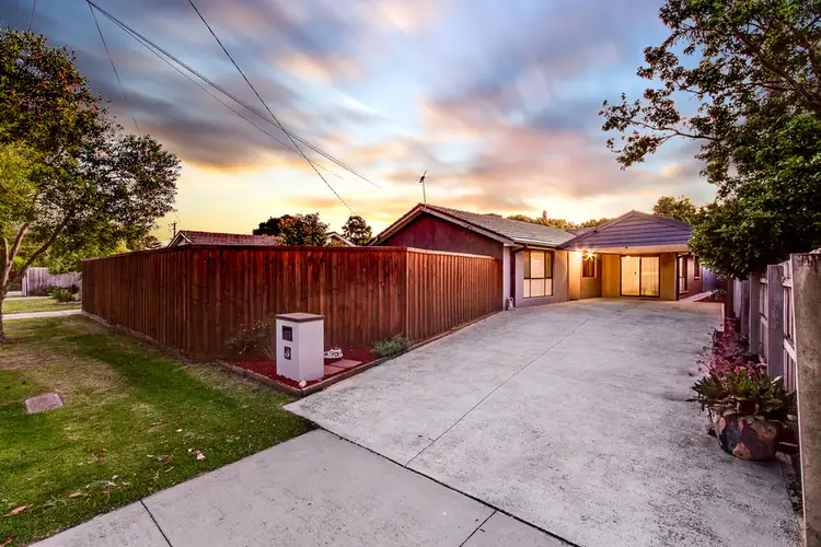 15 Houlder Avenue, Junction Village VIC 3977