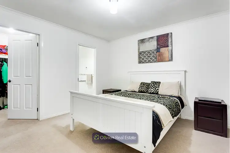 Sixth view of Homely house listing, 21 Nyarrin Place, Cranbourne West VIC 3977